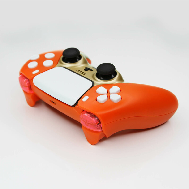 Back left view of Leeloo Dallas PS5 Controller