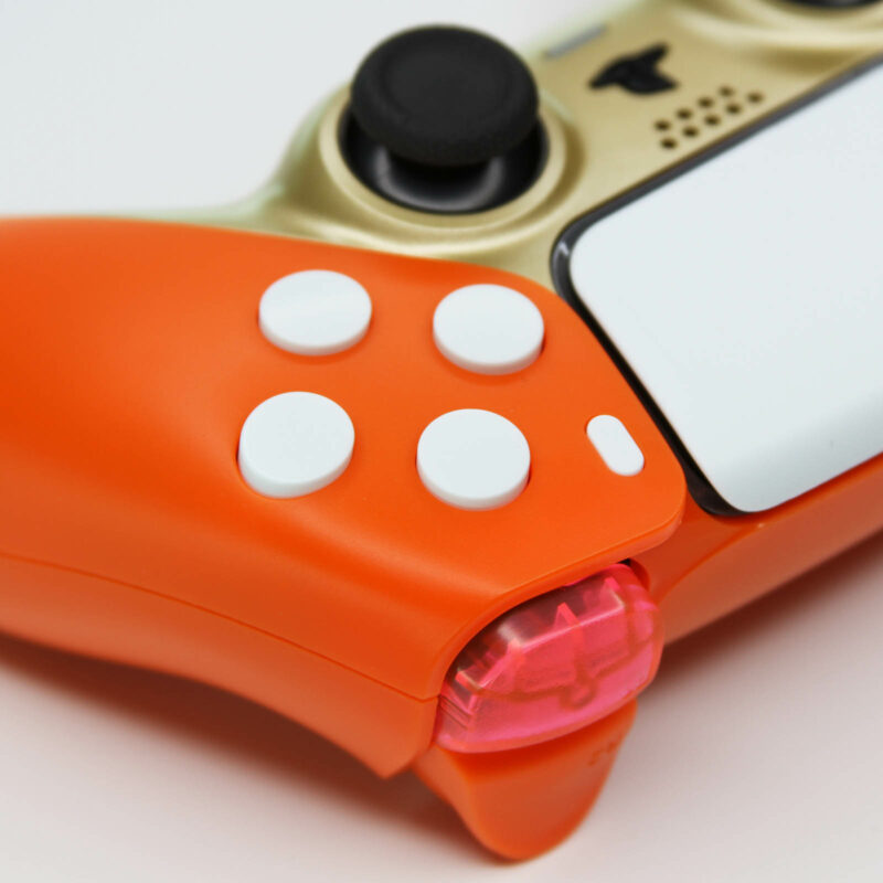 Back left close-up of Leeloo PS5 Controller