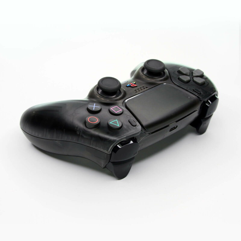Shape button angle of Zen Black retro PS5 Controller