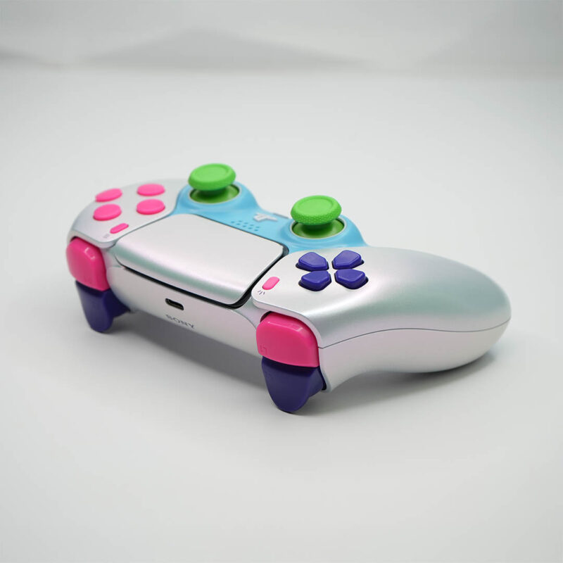 D-Pad angle of Japanese style Kyoto Hologram Custom PlayStation 5 DualSense Controller by Killscreen